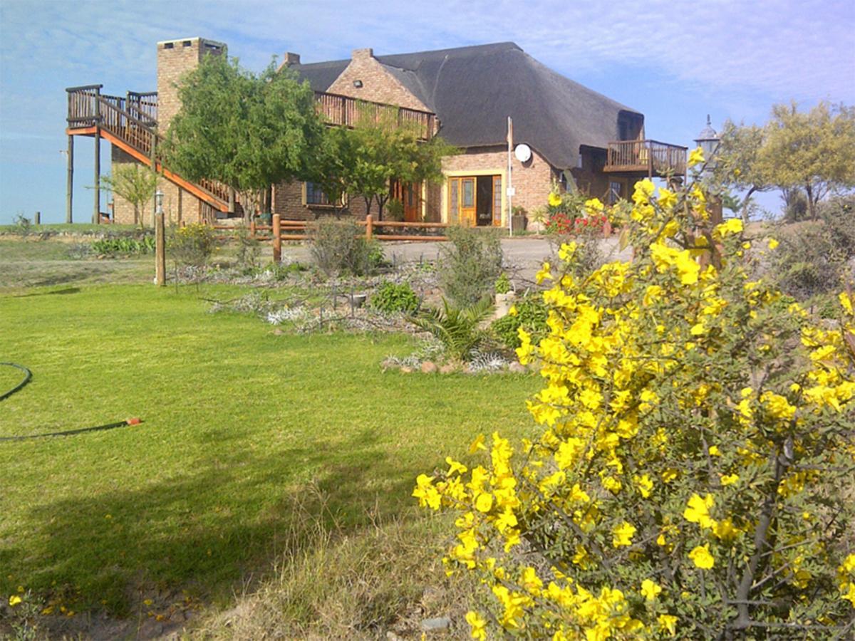 Teri-Lemveli Lodge Beaufort West Exteriör bild